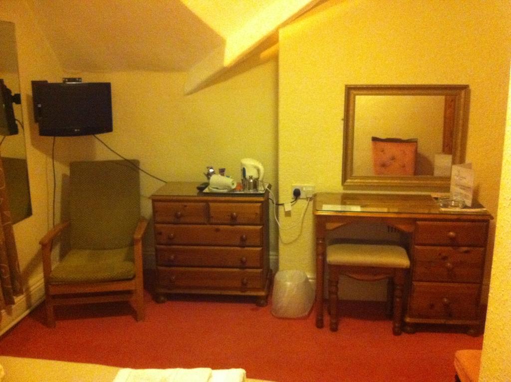 Lisdoonie Hotel Barrow-in-Furness Room photo