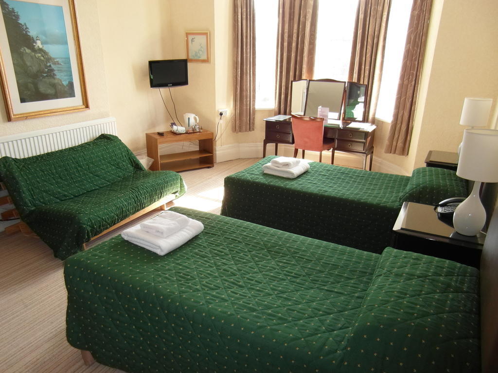 Lisdoonie Hotel Barrow-in-Furness Room photo