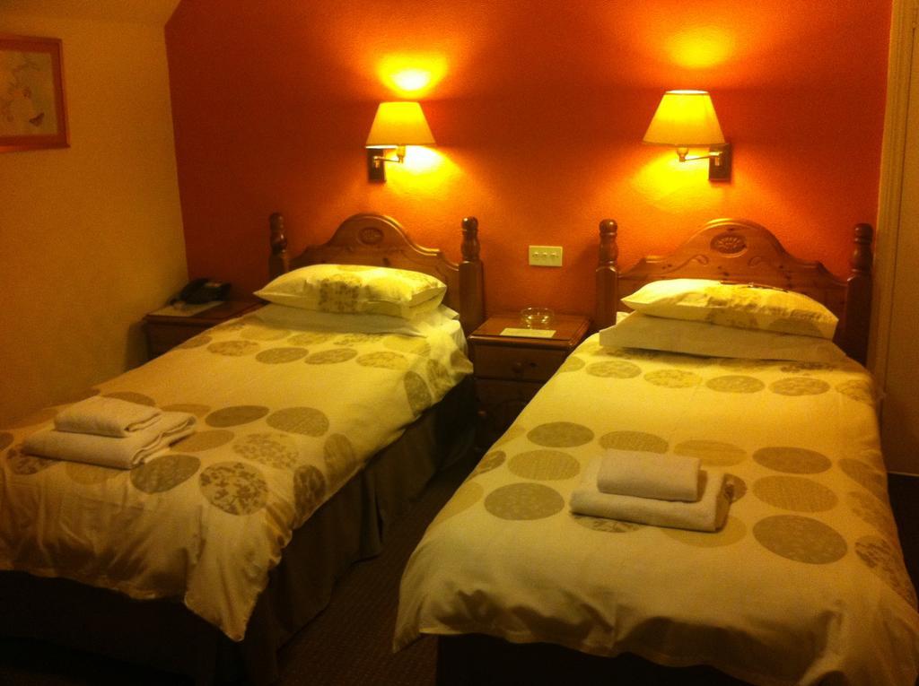 Lisdoonie Hotel Barrow-in-Furness Room photo
