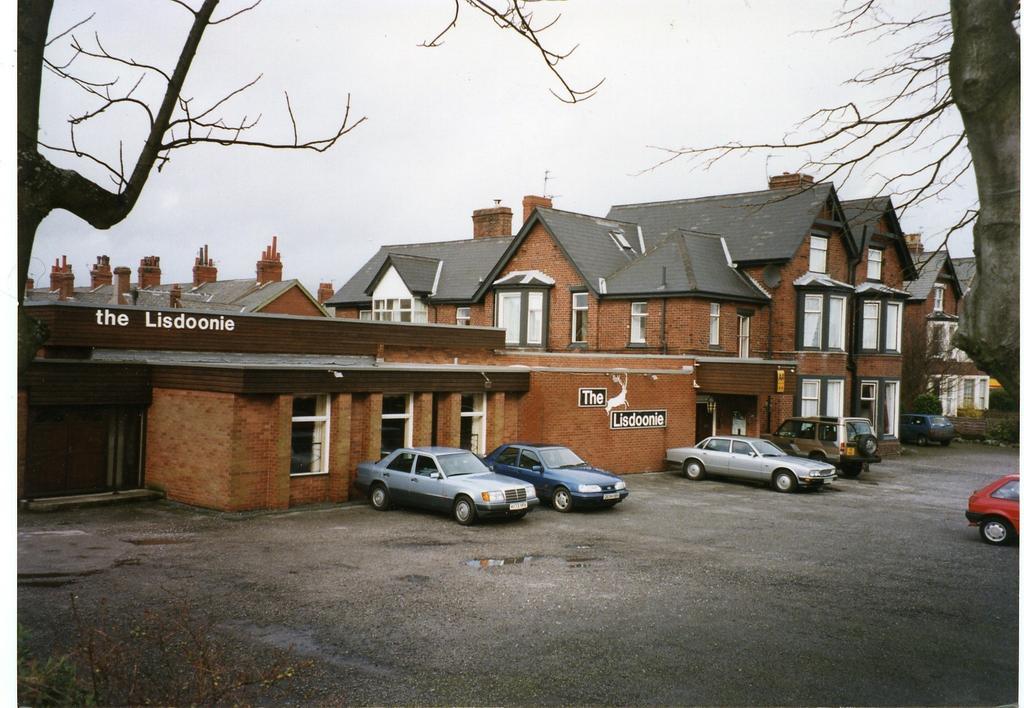 Lisdoonie Hotel Barrow-in-Furness Exterior photo